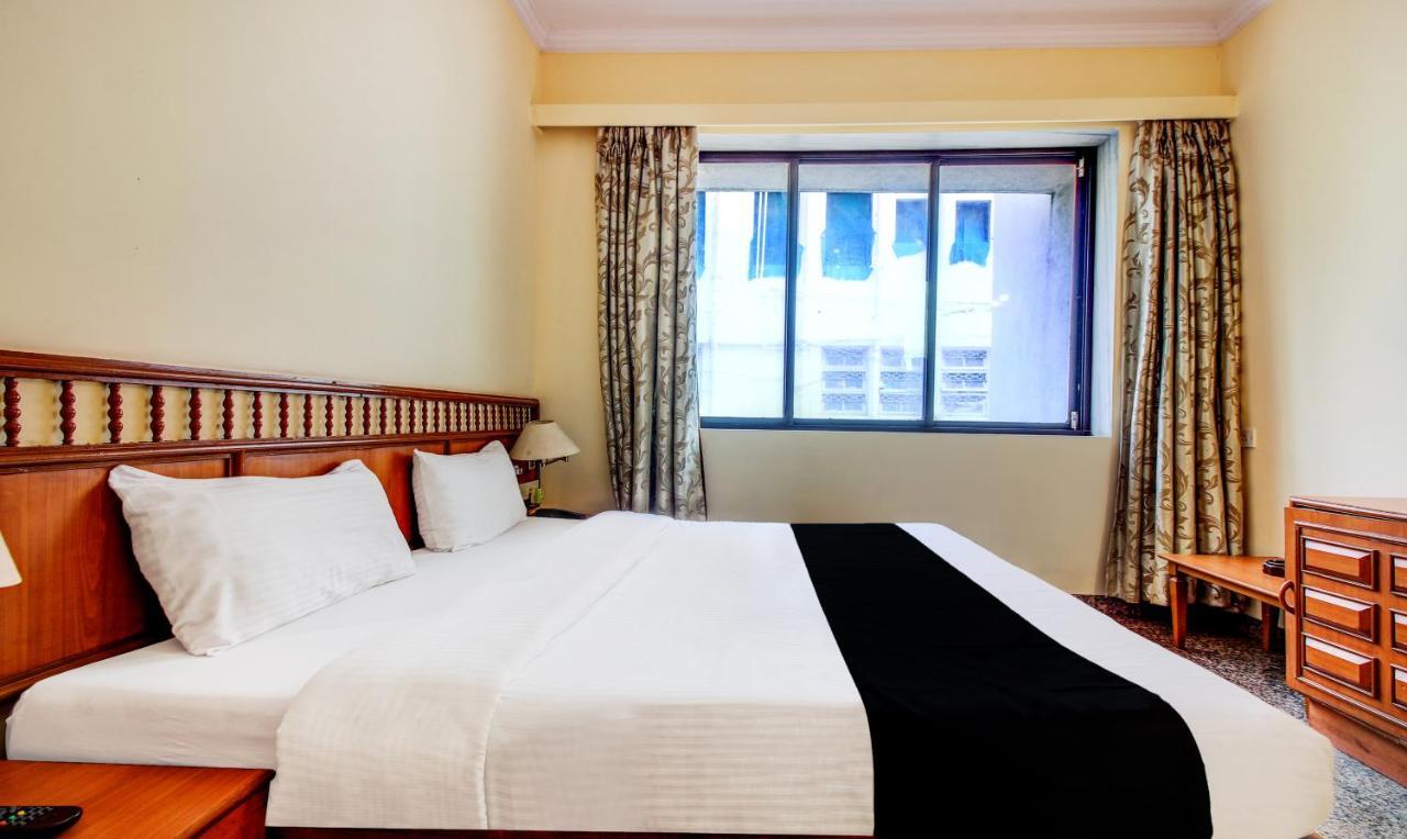 Hotel Kadamb Residency Bombaj Zewnętrze zdjęcie